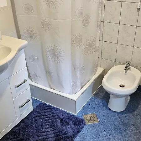 Laguna 08, 08a شقة