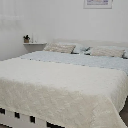 Апартаменты Laguna 08, 08a