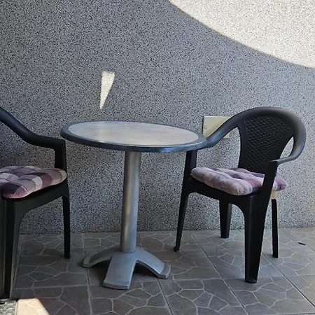 شقة Laguna 08, 08a إيزولا