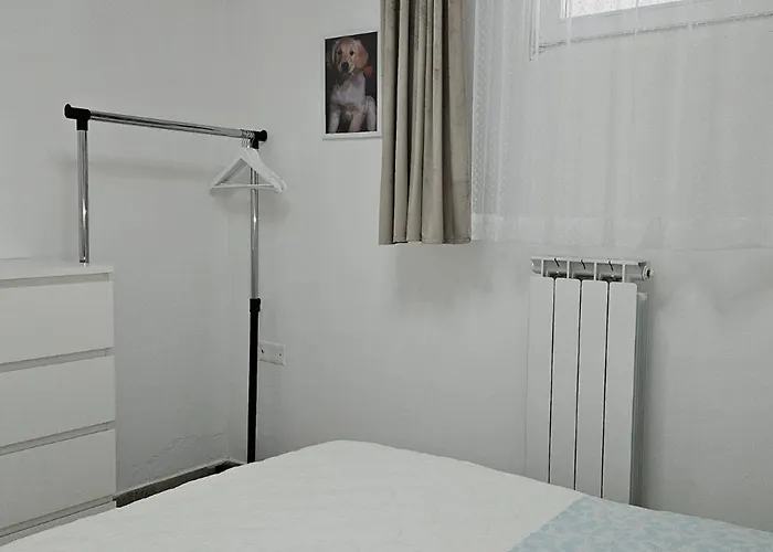 Laguna 08, 08a * 이졸라