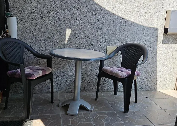 아파트 Laguna 08, 08a 이졸라