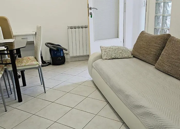 아파트 Laguna 08, 08a